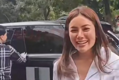Nikita Mirzani dan Dokter Oky Datangi Polda Metro Jaya, Kata Niki Ada Berita Bagus