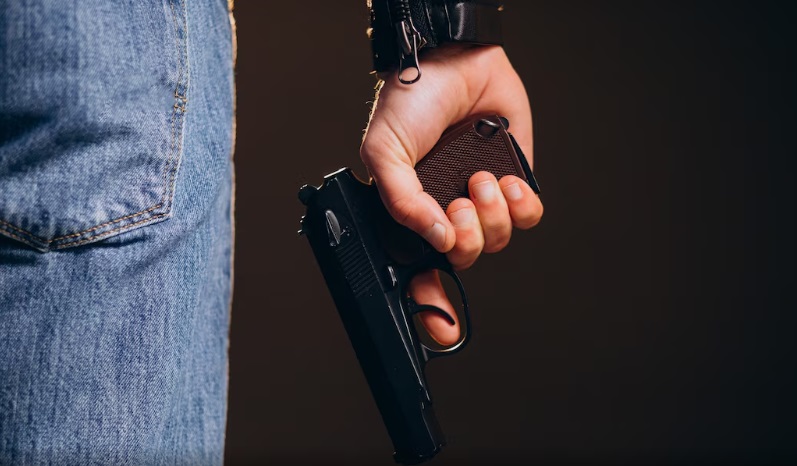 Pria di Jatinegara Jaktim Dipepet Ditodong Pistol Komplotan Begal, Motor Dirampas