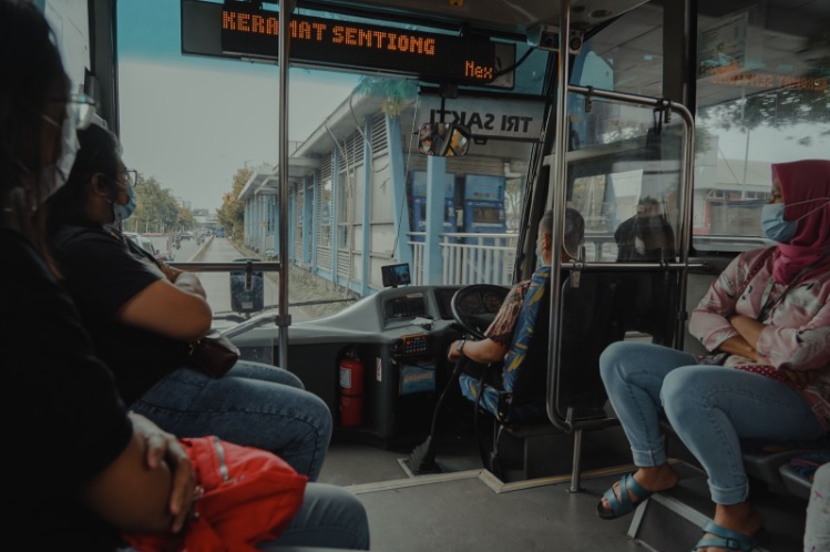 Ada 15 Kriteria Masyarakat Gratis Naik Transjakarta, Bisa Daftar Online