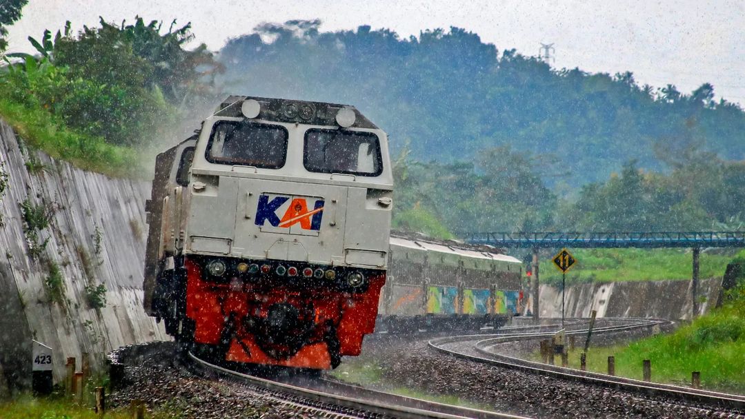 Cara Beli Tiket Kereta Lebaran 2025: Online dan Offline