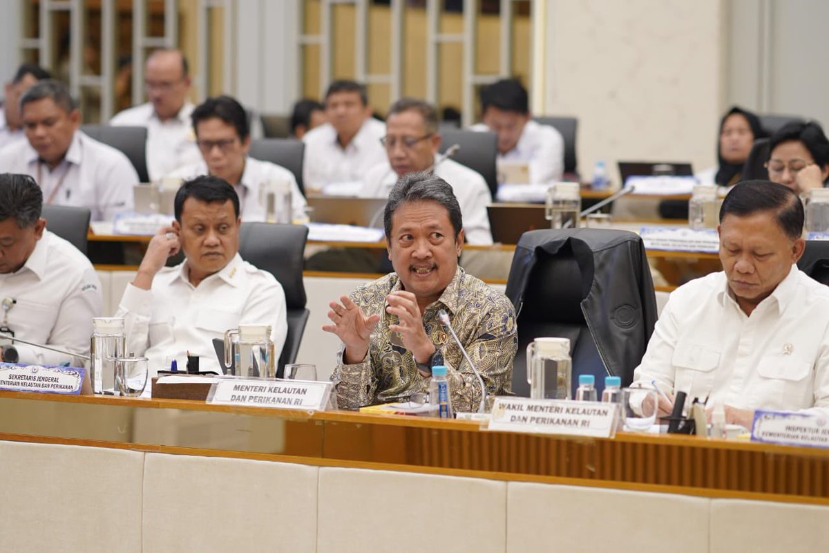Menteri Kelautan dan Perikanan Denda Kades Kohod Rp 48 Miliar