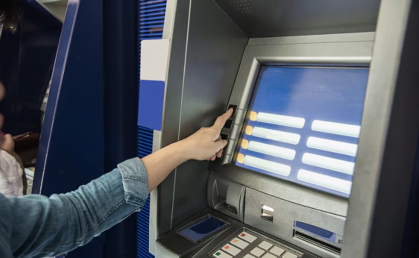 Tarik Tunai Uang Rp10.000 dan Rp20.000 Bisa Buat Bagi-bagi THR, Ini Lokasi ATM-nya