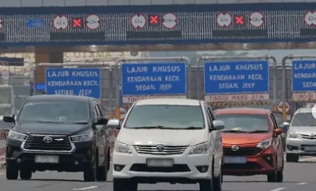 One Way Nasional Jalur Tol Semarang Disetop, Berlaku 2 Arah